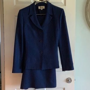 Let Suit royal blue skirt suit